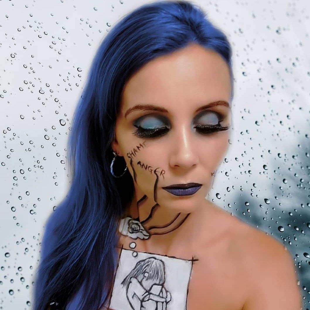 model_movie_mayhem_makeup_fauxlashes